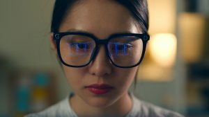 How Blue Light Glasses Can Help You Sleep Better and Feel Younger 