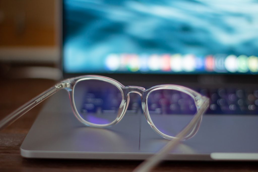 How Blue Light Glasses Can Help You Sleep Better and Feel Younger 